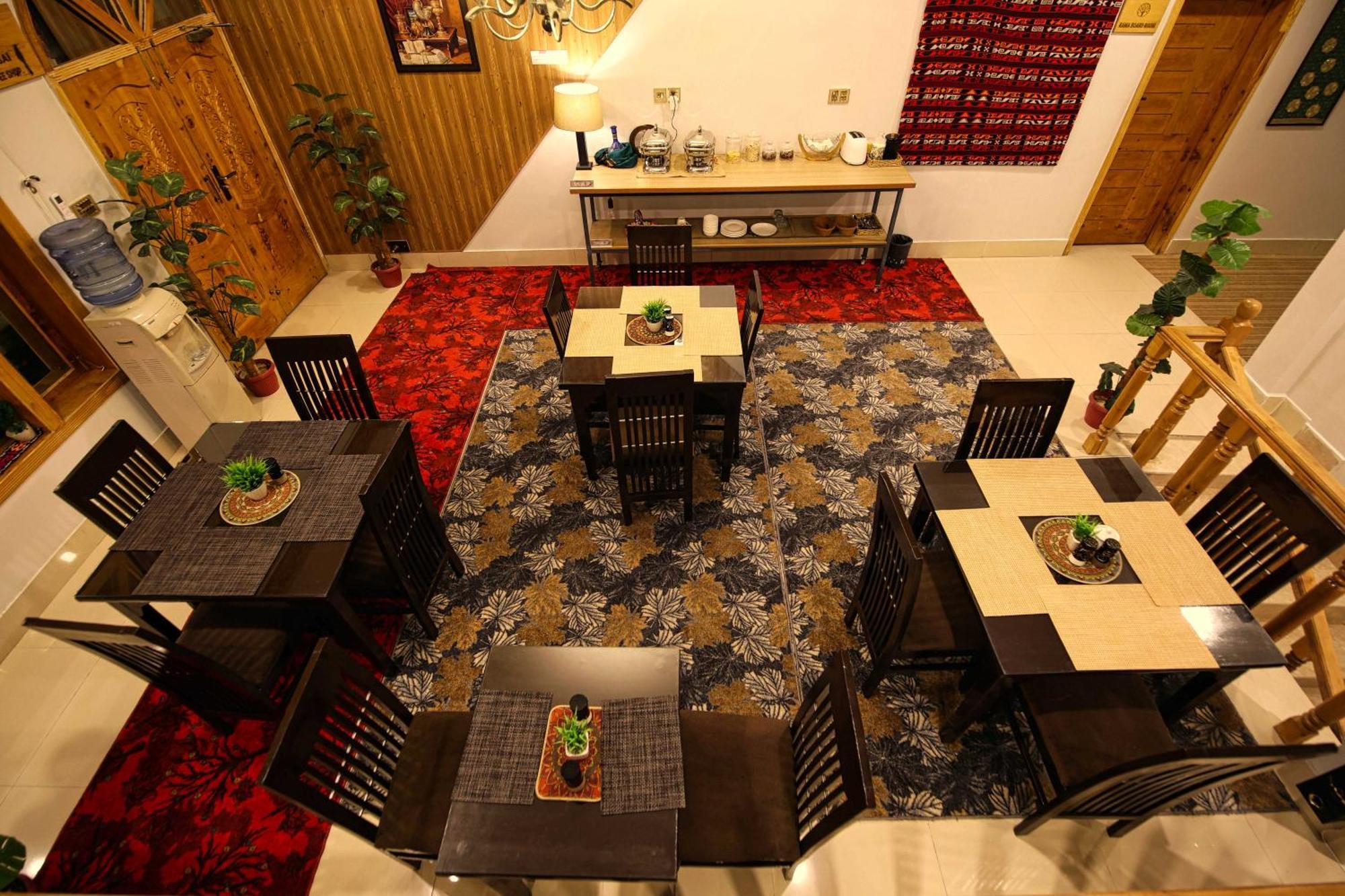 Oak Residency Hotell Gilgit Exteriör bild